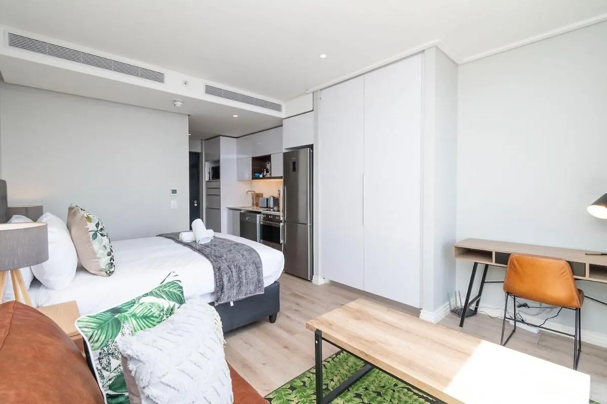 Breathtaking Skyline Haven Apartment Cape Town