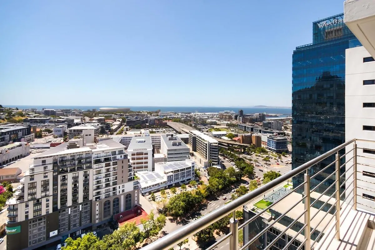 Breathtaking Skyline Haven Apartment Cape Town