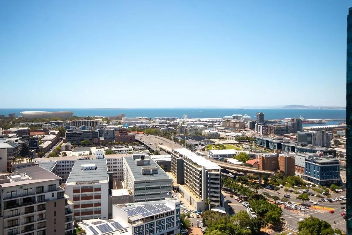 Breathtaking Skyline Haven Apartment Cape Town